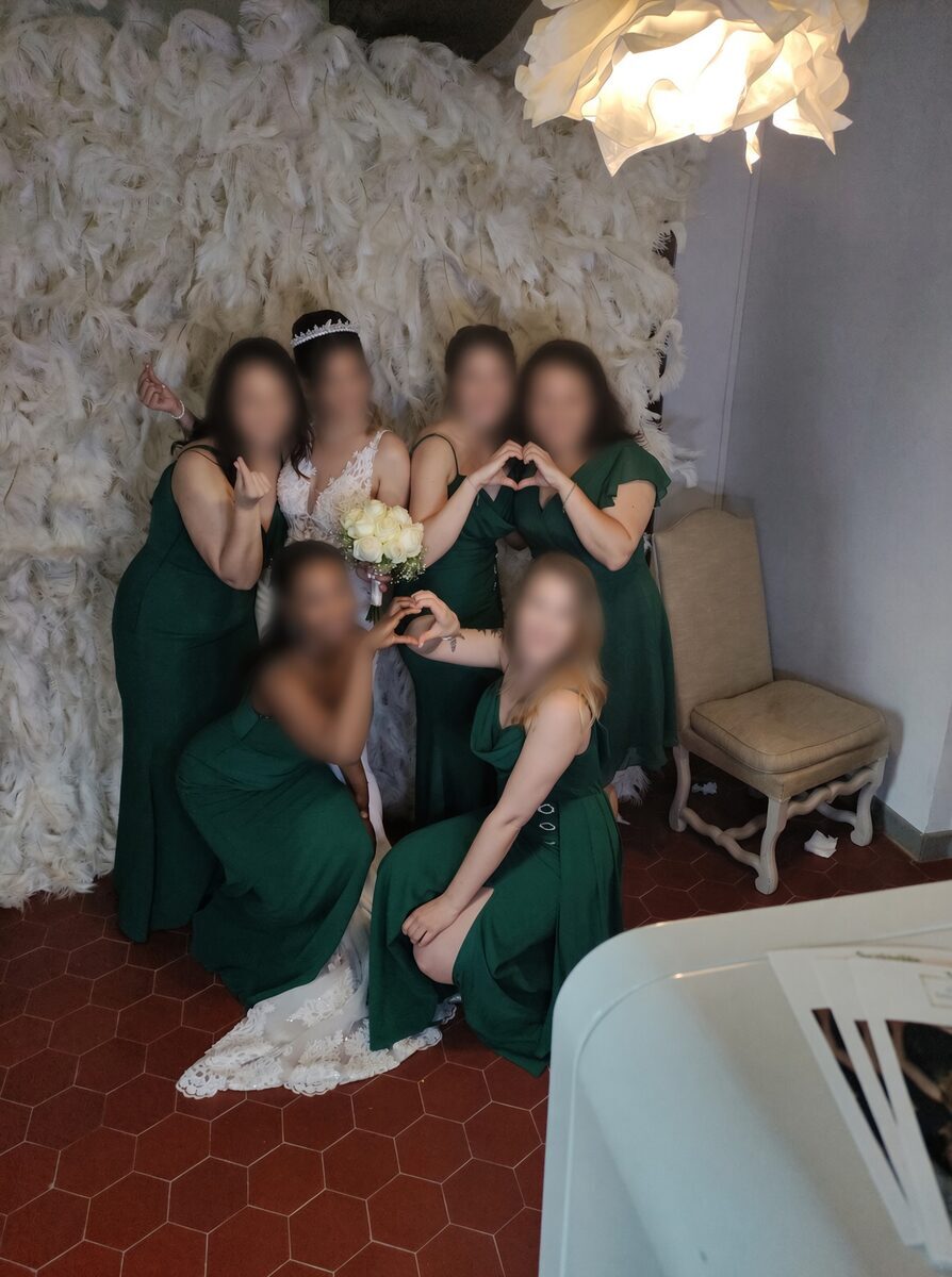Mariée et demoiselles d'honneur