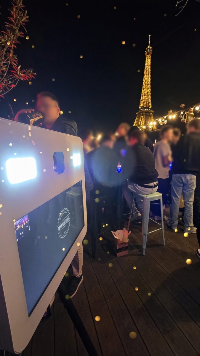 Photobooth avec vue Tour Eiffel